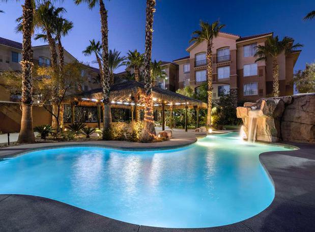 Images Hilton Garden Inn Las Vegas Strip South