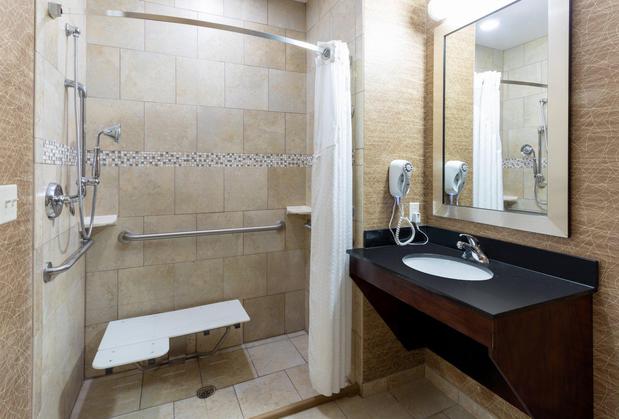 Images Holiday Inn Express & Suites Rochester – Mayo Clinic Area by IHG