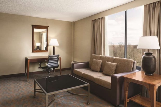 Images DoubleTree by Hilton Somerset Hotel and Conference Center