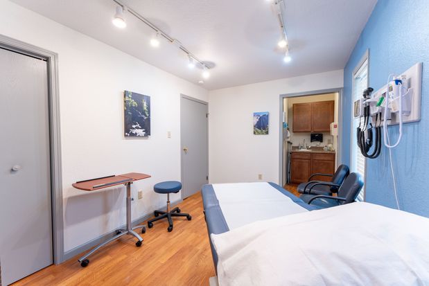 Images Hopscotch Primary Care Burnsville