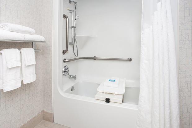 Images Holiday Inn Express & Suites South Portland by IHG