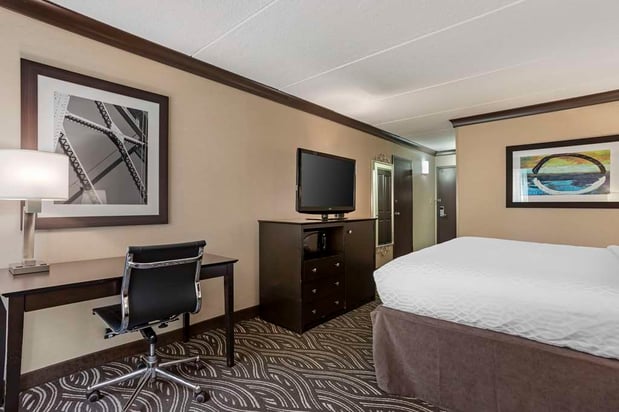 Images Best Western Plus Kingston Hotel and Conference Center