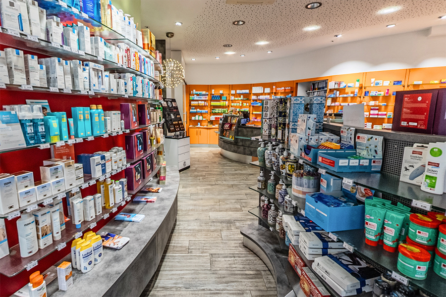 Apotheke am Bahnhof Bad Canstatt, Bahnhofstraße 11 in Stuttgart