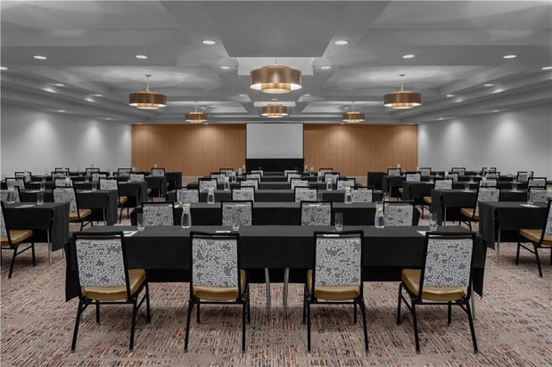 Images Embassy Suites by Hilton Phoenix Biltmore