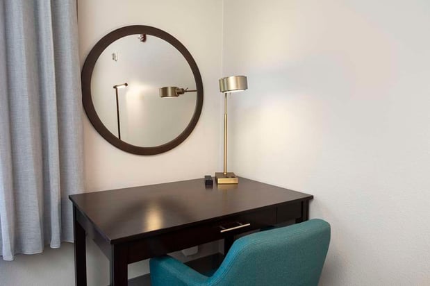 Images Hampton Inn & Suites Raleigh Downtown