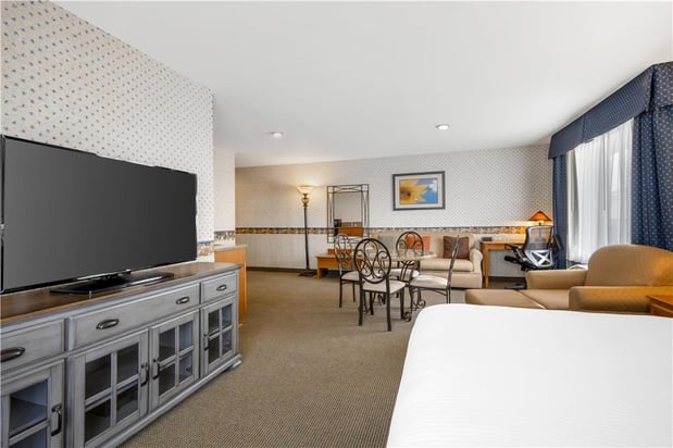 Images Best Western Bronco Inn