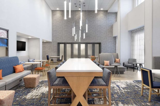 Images Hampton Inn & Suites St. Charles Old Town Area