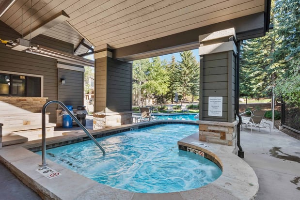 Images Ridgepoint Townhomes by East West Hospitality