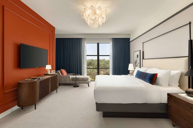Images Valley Hotel Homewood Birmingham, Curio Collection by Hilton