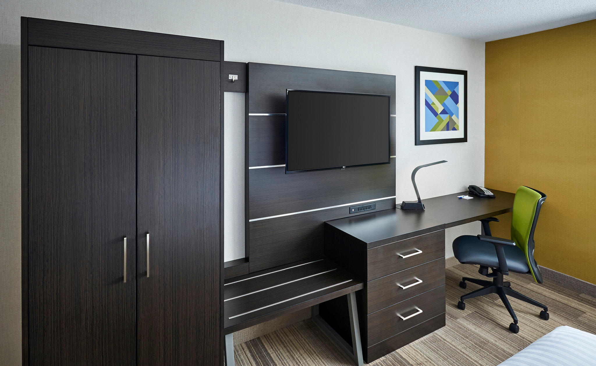 Images Holiday Inn Express Windsor Waterfront, an IHG Hotel