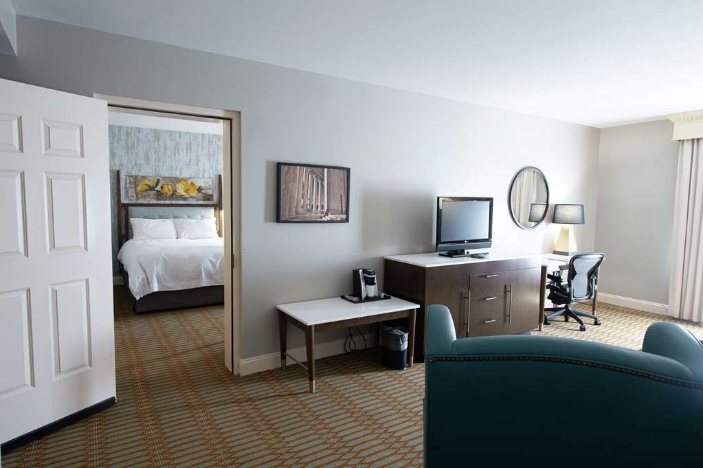Guest room