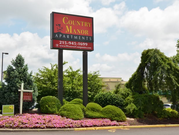 Images Country Manor Apartments