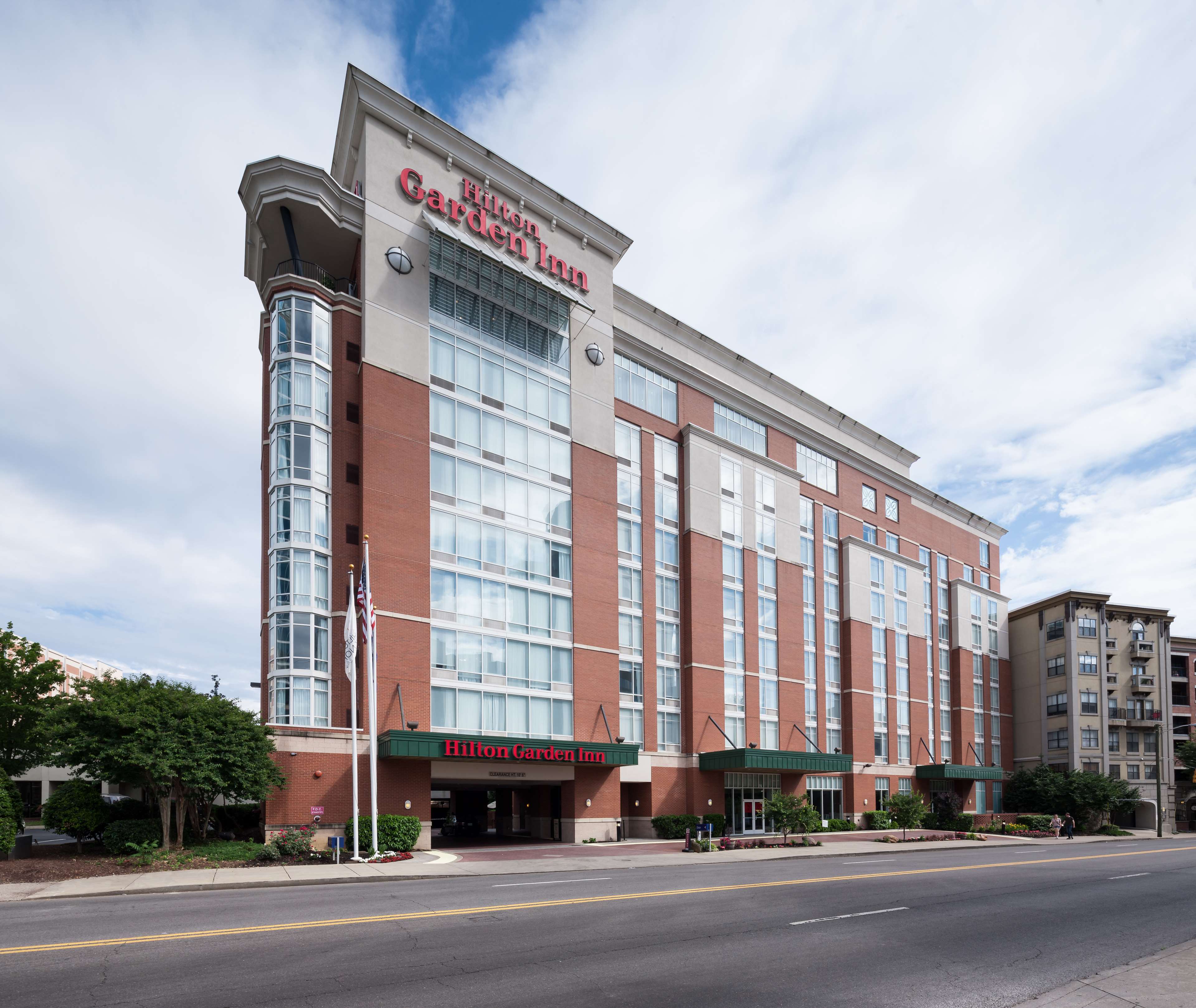 Hilton Garden Inn Nashville Vanderbilt, 1715 Broadway, Nashville, TN ...