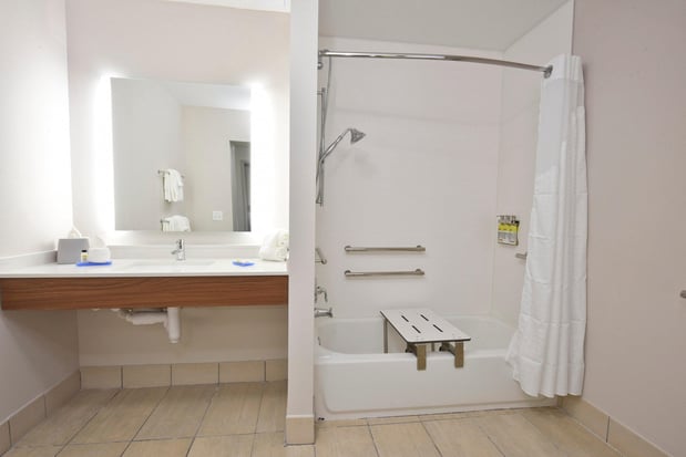 Images Holiday Inn Express & Suites Orlando Southeast by IHG