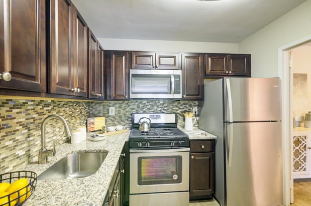 Images Towers of Windsor Park Apartment Homes