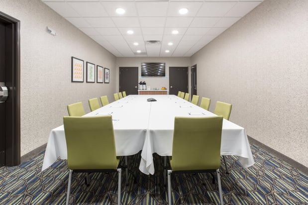 Images Holiday Inn Express & Suites Lincoln I - 80 by IHG
