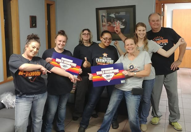 Images Loop 494 Animal Hospital