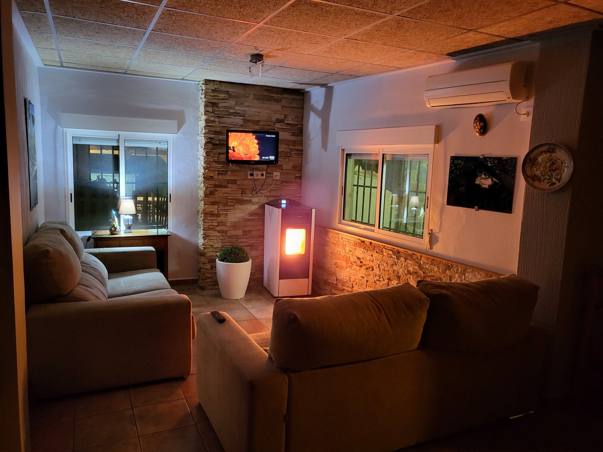 Images CASA Y CABAÑA DEL LAGO