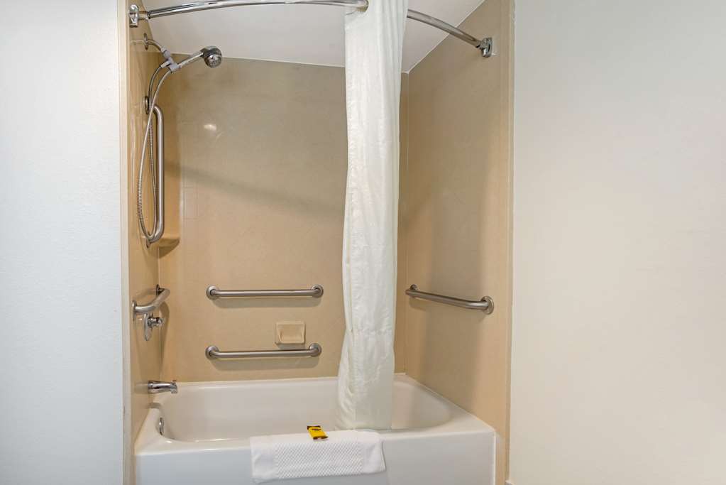 Suite Jacuzzi Bath