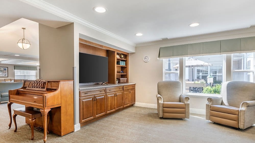 Brookdale Plymouth Community Living Room
