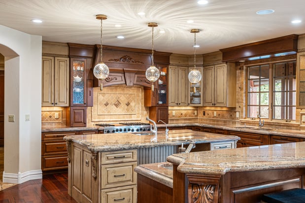 Images Compass: Kiki Kidder and Brad Thomas, Realtors