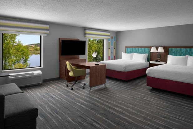 Images Hampton Inn & Suites Grand Rapids-Airport 28th St