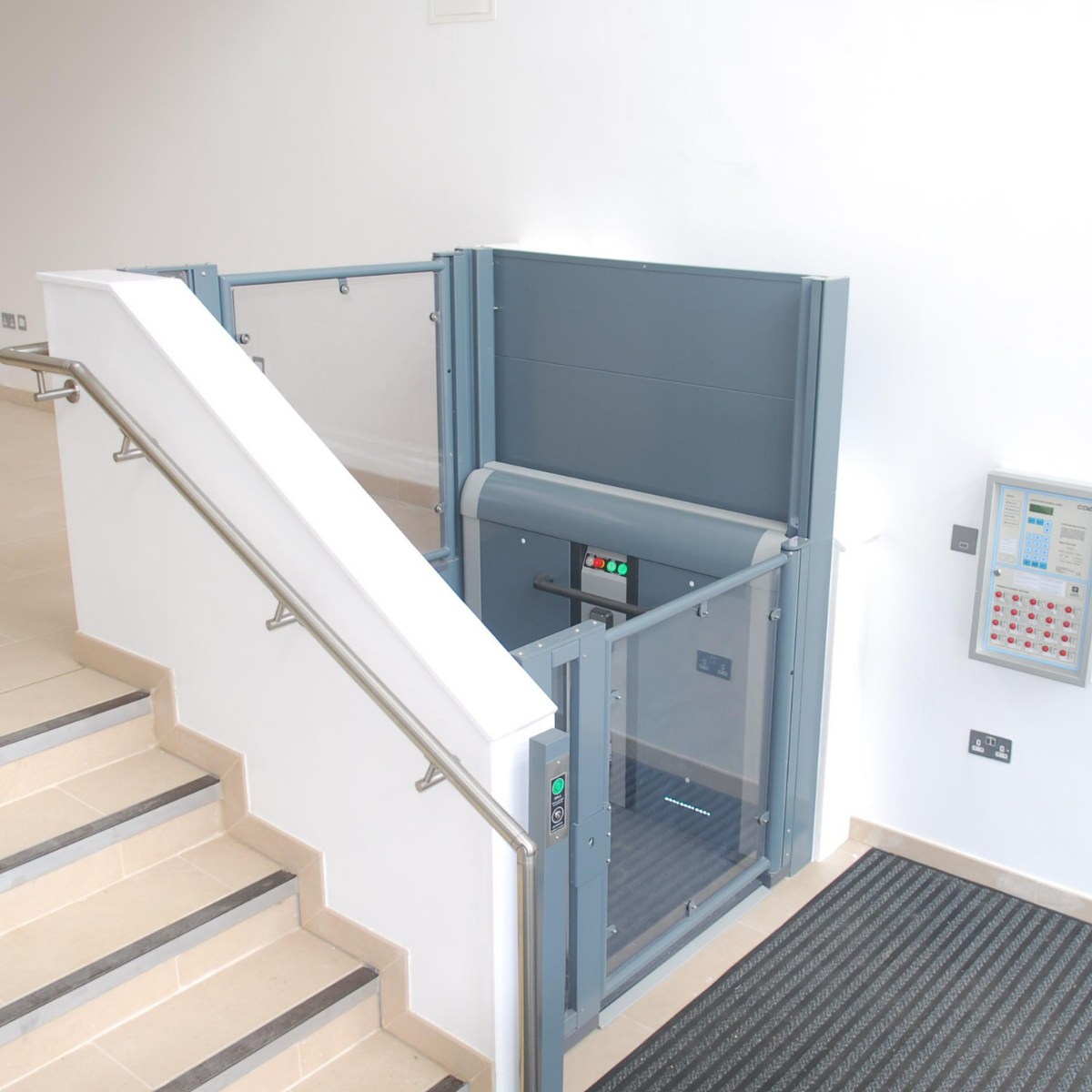 Stannah Lowriser platform step lift Stannah Lifts & Stairlifts South Midlands & Home Counties Service Branch Brackley 01280 704600