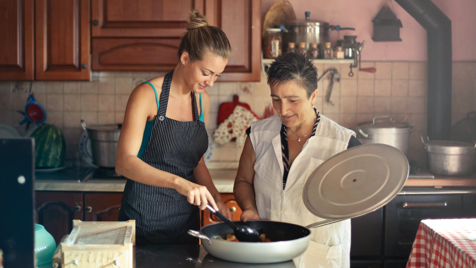Täglich Hilfe,  Hilfe für pflegbedürftige Erwachsene., Fauststraße 27 in Köln