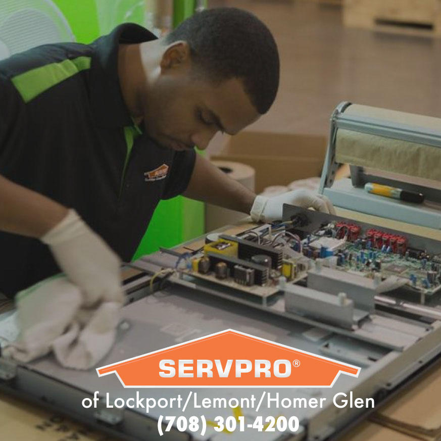 Did you know that SERVPRO of Lockport/ Lemont/ Homer Glen offers electronic cleanup and restoration services after suffering from water damage?