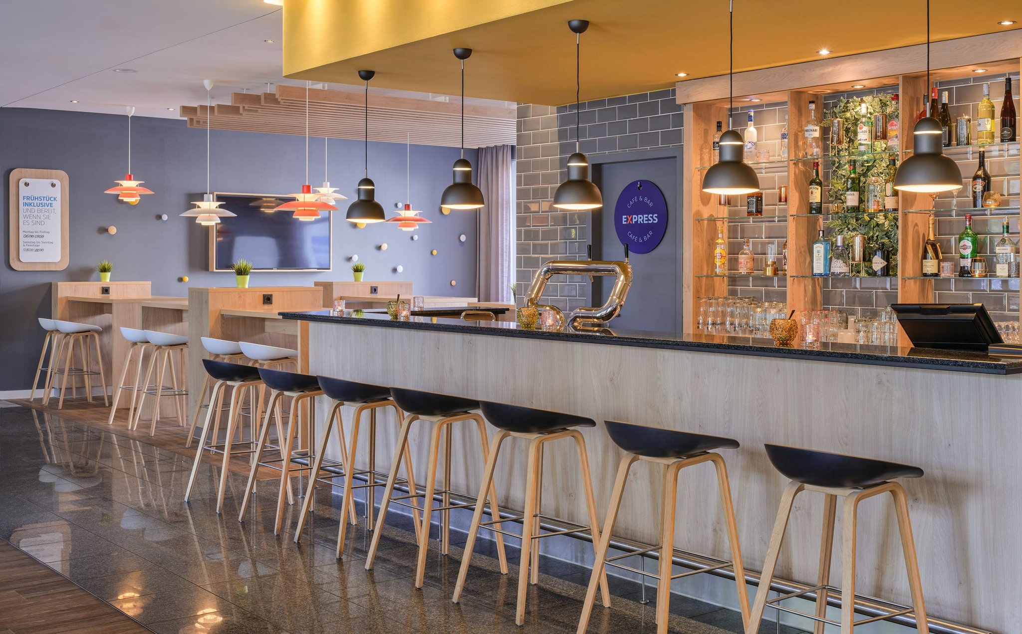 Bilder Holiday Inn Express Frankfurt - Messe by IHG