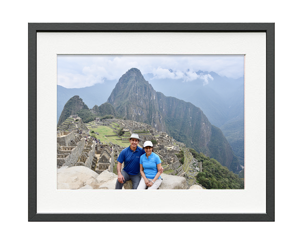Karim and Karimé at the peak of Huayna Picchu in Peru.