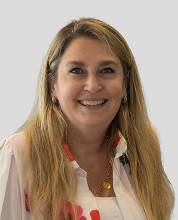 Images Iris De Torres Highley at CrossCountry Mortgage, LLC