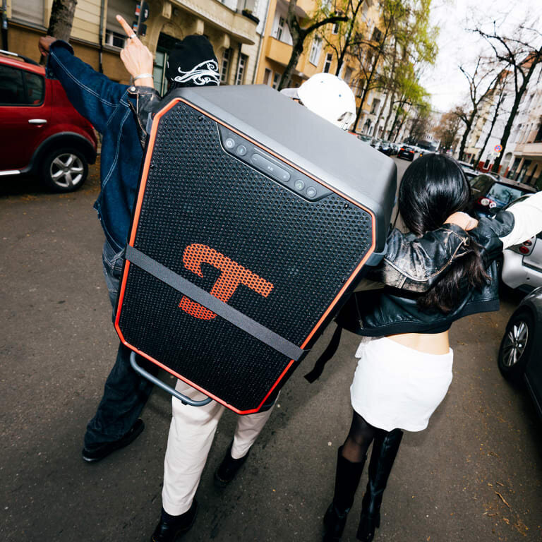 Bilder SOUNDBOKS  JBL Partybox Verleih - Lautsprecher mieten in Hamburg beim Eventservice Hamburg - der Partyverleih