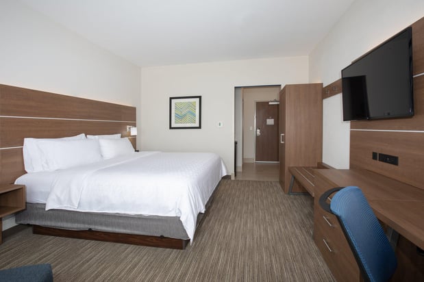 Images Holiday Inn Express & Suites Goodland I-70 by IHG