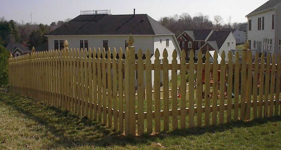 Wood Picket Fence