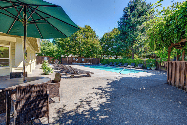 Images Commons at Hawthorn Village Apartments
