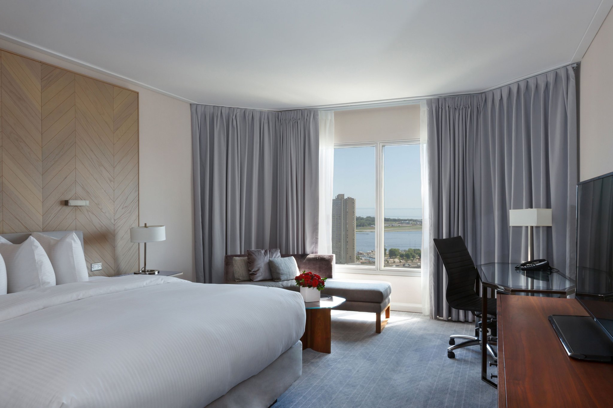 Images InterContinental Toronto Centre by IHG