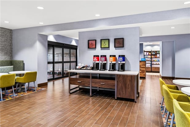 Images Hampton Inn Omaha/West Dodge Road (Old Mill)