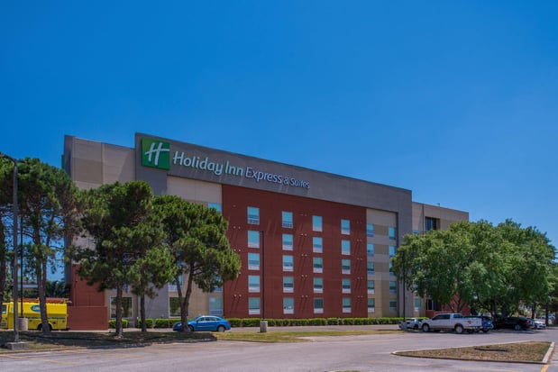 Images Holiday Inn Express & Suites San Antonio Medical-Six Flags by IHG