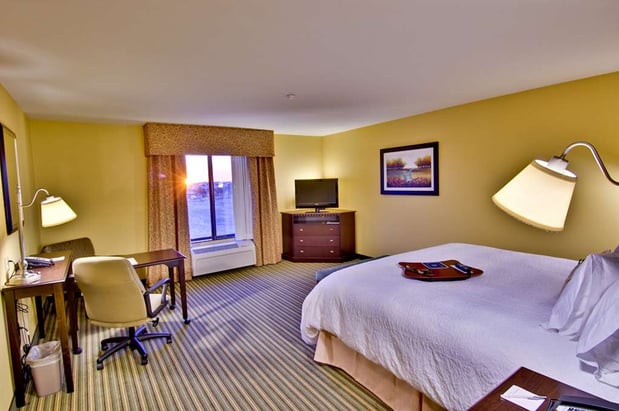 Images Hampton Inn & Suites Moreno Valley