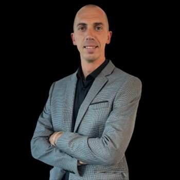 Yoann Cirne - Conseiller immobilier Bouches-du-Rhône expert en antiquité et objet d'art