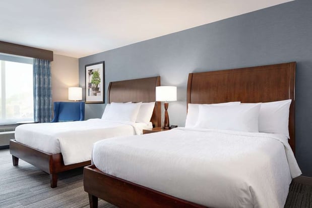Images Hilton Garden Inn Stony Brook