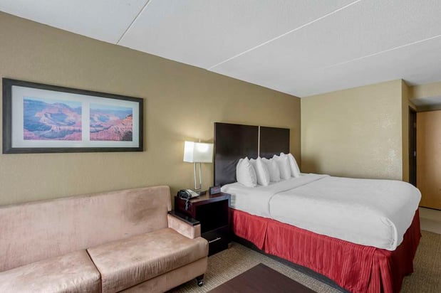 Images Best Western Harrisburg North