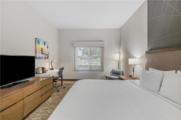 Images Best Western Valencia/Six Flags Inn & Suites