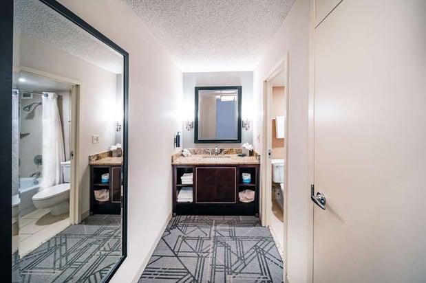 Images DoubleTree by Hilton Hotel Tulsa Downtown