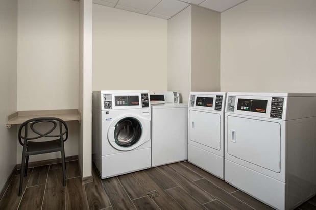 Images Homewood Suites by Hilton Louisville Airport