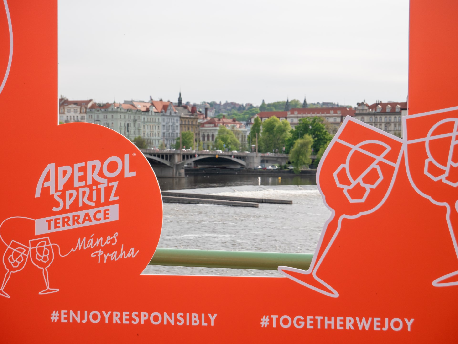 Aperol Spritz terrace Mánes Praha