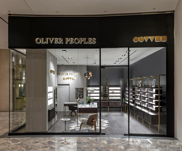 Images Oliver Peoples