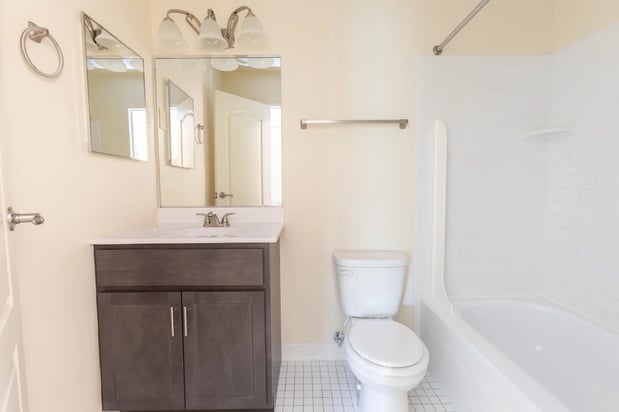 Images Seminary Roundtop Apartments