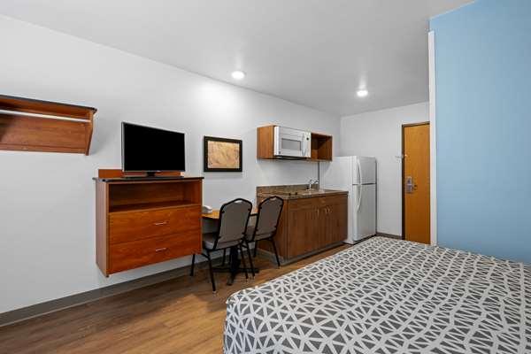 Images WoodSpring Suites Hobbs